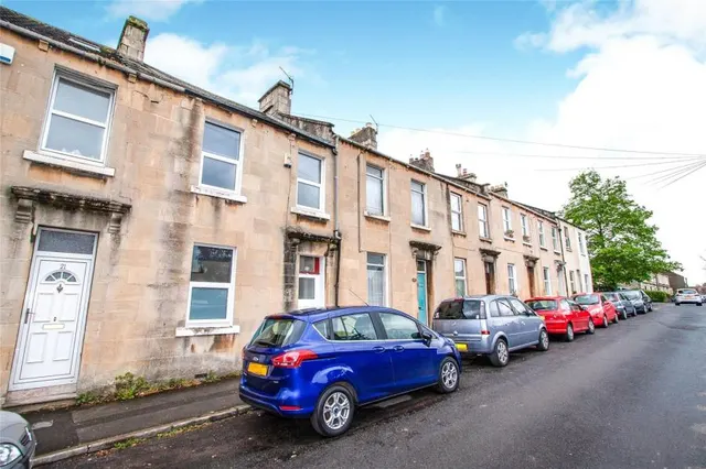 Caledonian Road, Bath, BA2, photo 1