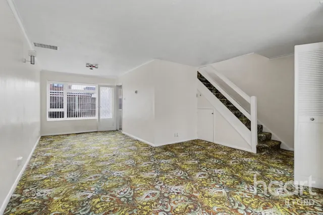 Edward Road, Chadwell Heath, RM6, photo 2