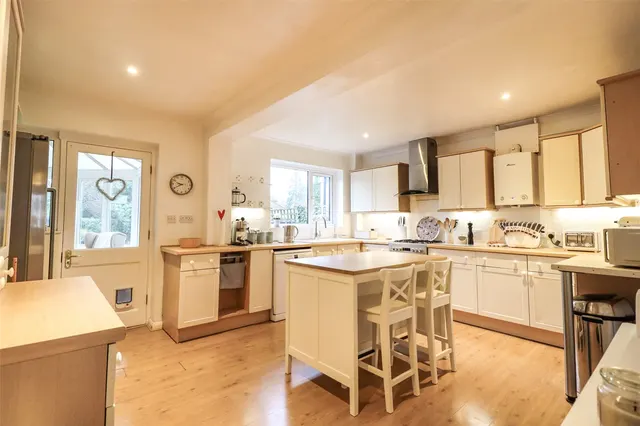 Photo 2 — Queens Road, Fleet, Hampshire, GU52 7LE