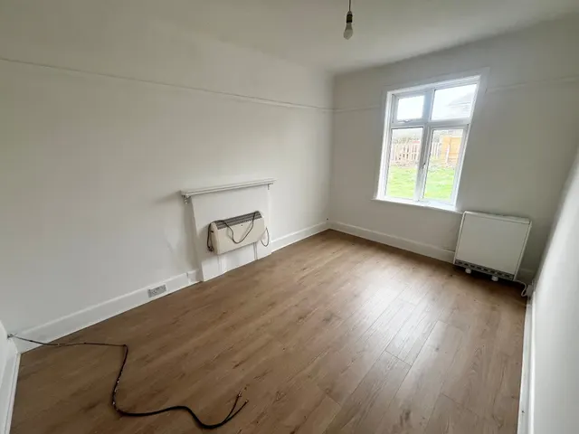 Mount Road, Bournemouth, BH11, photo 3