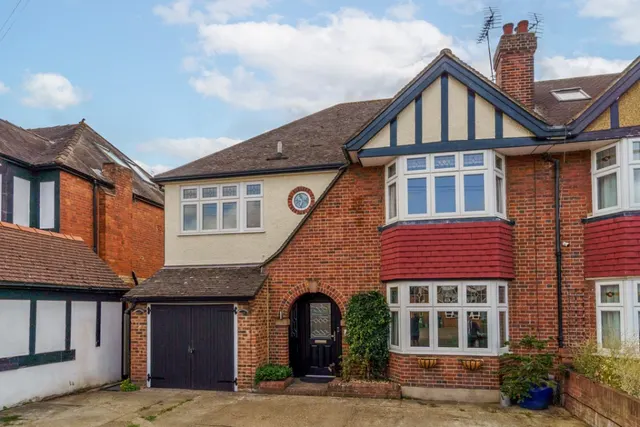 Fordbridge Road, Ashford, TW15, photo 1
