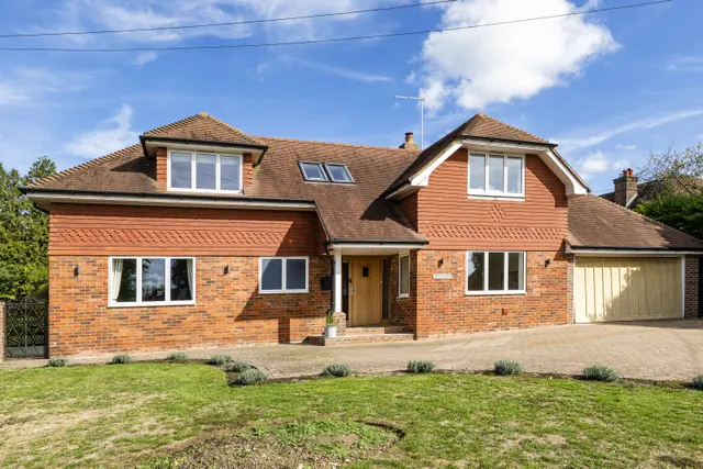 Basted Lane, Crouch, TN15, photo 1
