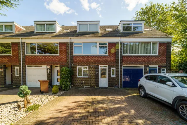 Gables Avenue, Ashford, TW15, photo 1