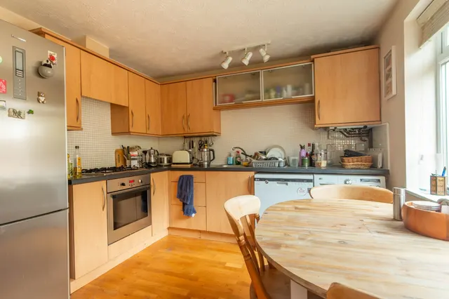 Lysander Way, Cottingley, BD16, photo 3