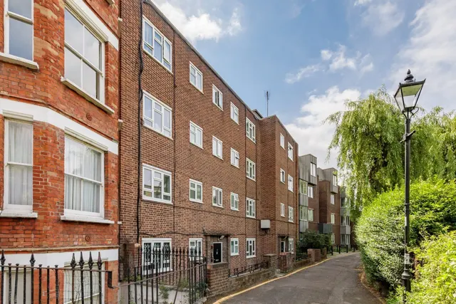 Asteys Row, Islington, N1, photo 1