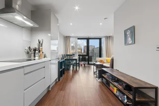 Leamouth Road, London, E14, photo 1