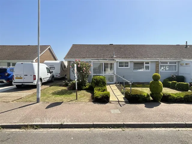 The Fairway, Dymchurch, TN29, photo 1