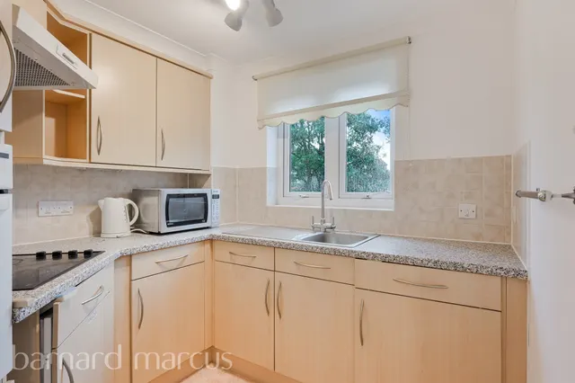 Photo 2 — Kingston Road, Epsom
