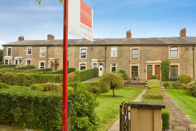 Carus Avenue, Darwen, BB3, photo 1