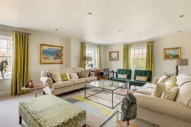 Photo 3 — Trinity Lane, Great Shelford, Cambridgeshire, CB22 5FE