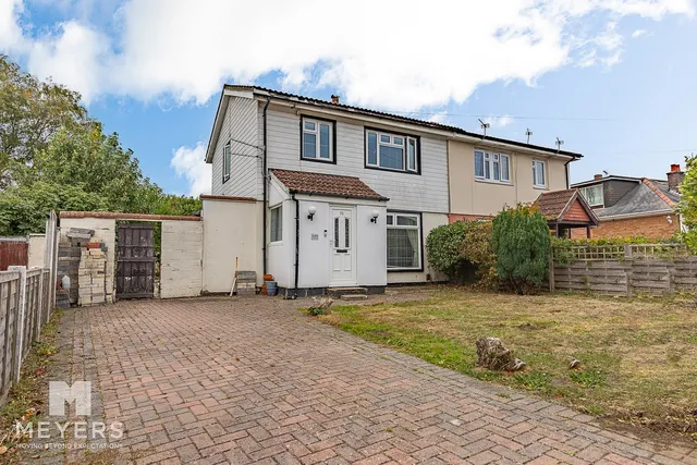 Mount Road, Bournemouth, BH11, photo 1
