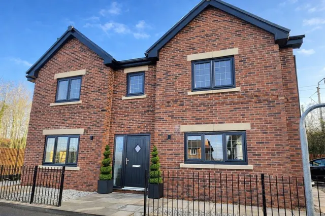 Ladybridge Road, Cheadle Hulme, photo 1