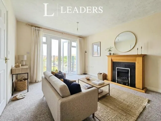 Hayling Close, Gosport, PO12, photo 2