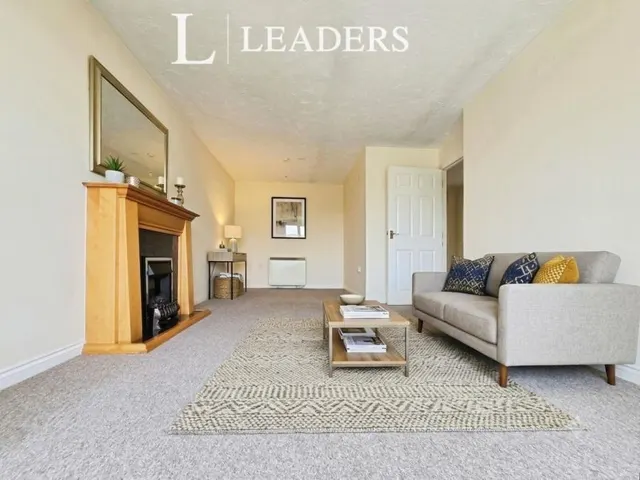 Hayling Close, Gosport, PO12, photo 3
