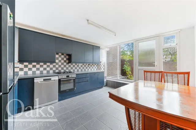 Coburg Crescent, Tulse Hill, SW2, photo 2