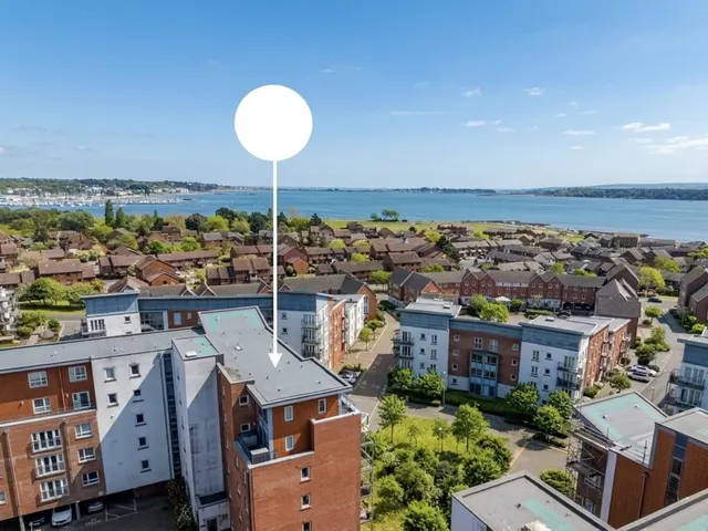 Photo 3 — Avenel Way , Poole