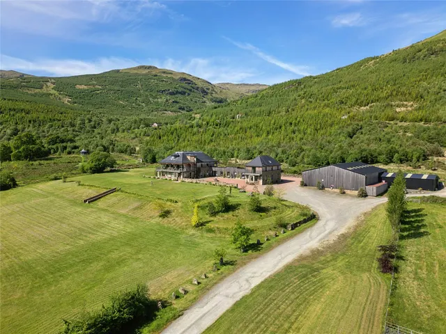 22 bedroom house, Carrick Castle Estate, Lochgoilhead, PA24