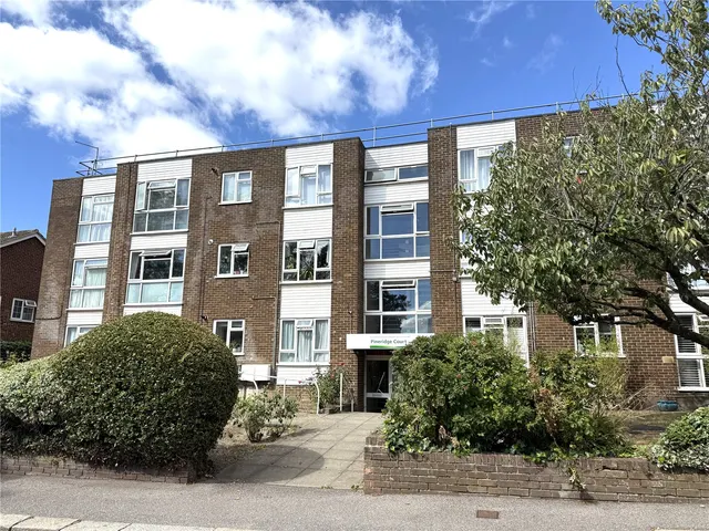 Bells Hill, Barnet, EN5 2SR, photo 1