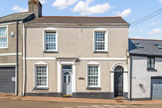 The Square, Saltash, PL12, photo 1