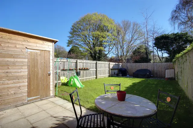 Photo 2 — Hudson Avenue, Anlaby, Hull