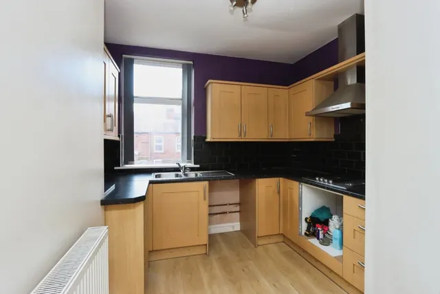Photo 3 — Queens Road, Sheffield, South Yorkshire, S2