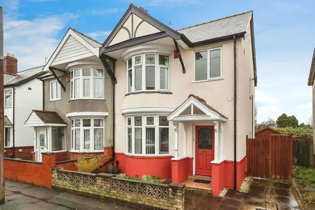 Highland Road, Cradley Heath, photo 1