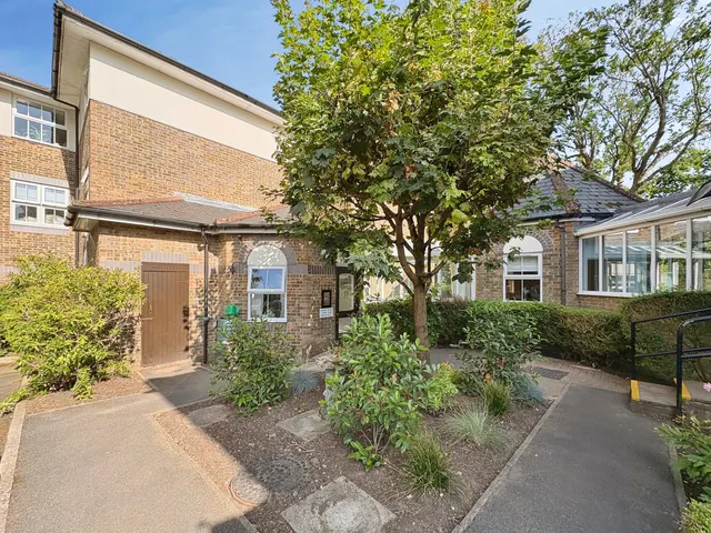 William Farthing Close, Aldershot, Hampshire, GU11 3LQ, photo 1
