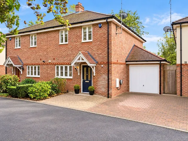 Heron Close, Wheathampstead, AL4, photo 1