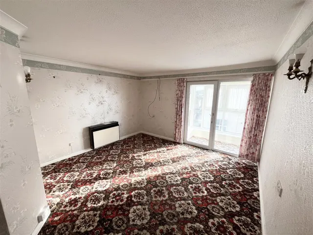 Stratheden Court, Esplanade, photo 2