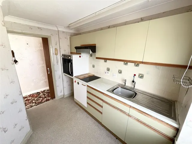 Stratheden Court, Esplanade, photo 3
