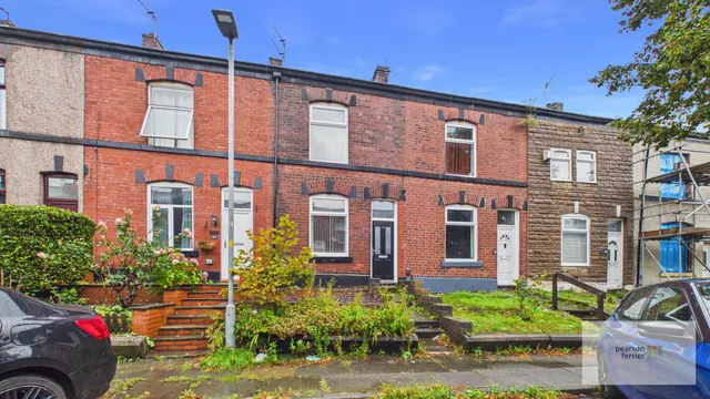 Hilton Street, Bury, Lancashire, BL9 6LT, photo 1