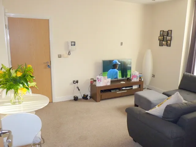 Roklis Manor, Claughton Firs, CH43, photo 2