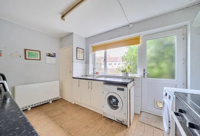 Heatherdene Close, Mitcham, CR4, photo 3