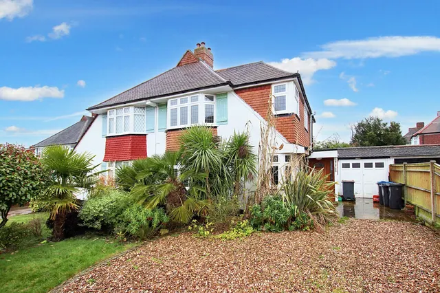 Langland Gardens, Croydon, Croydon, CR0 8DY, photo 1