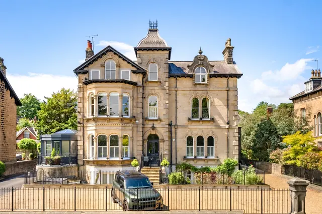 Leeds Road, Harrogate, HG2, photo 1