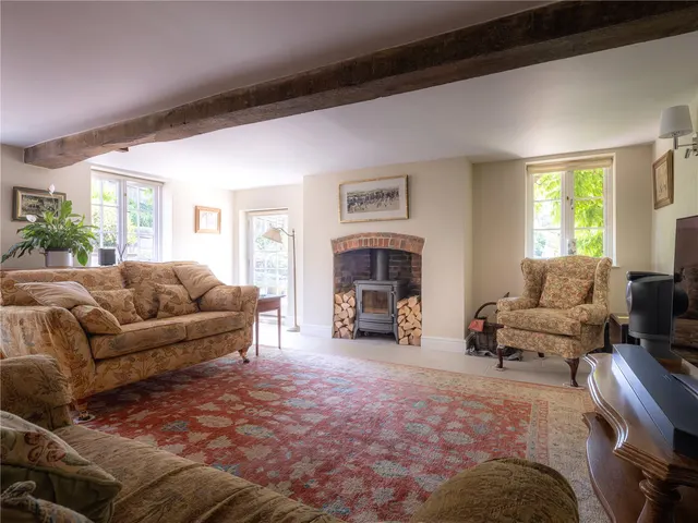 Poulton Hill, Marlborough, SN8, photo 3