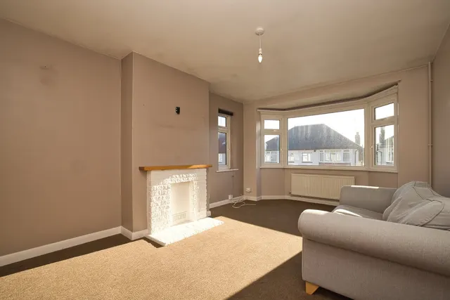 Swinburne Avenue, Broadstairs, CT10, photo 3