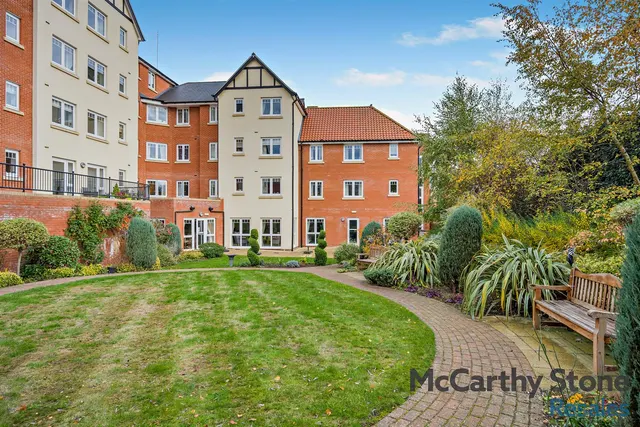 Cotton Lane, Bury St. Edmunds, IP33, photo 1