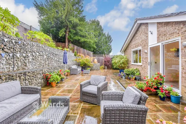 Court Drive, Maidstone, ME16, photo 3