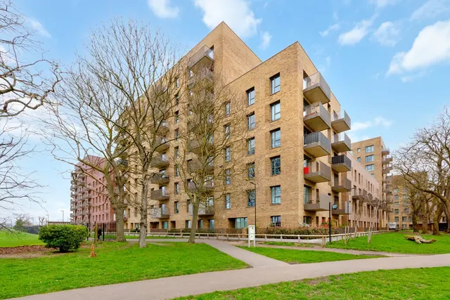 Civic Street, Hounslow, TW3, photo 2