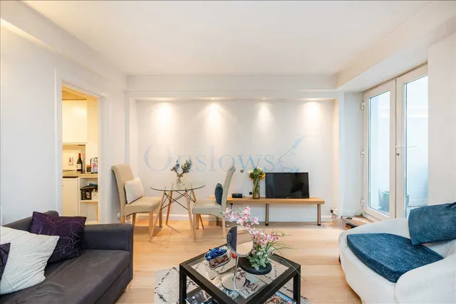Lee House, Chelsea, SW10, photo 1