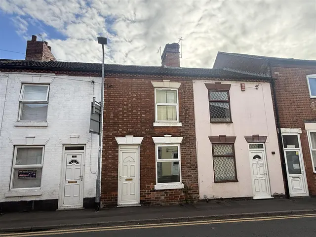 James Street, Burton-On-Trent, DE14, photo 1