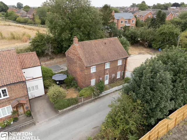 Bolham Lane, Retford, DN22, photo 1