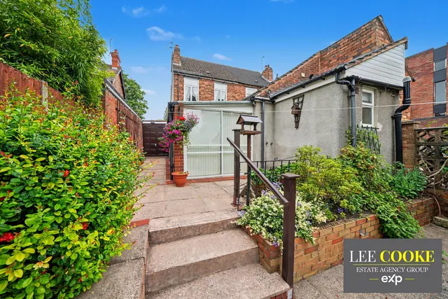 Photo 2 — Prestwood Road, Wednesfield, Wolverhampton, WV11 1RH