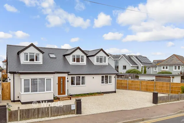 St. Swithin's Road, Whitstable, CT5, photo 1