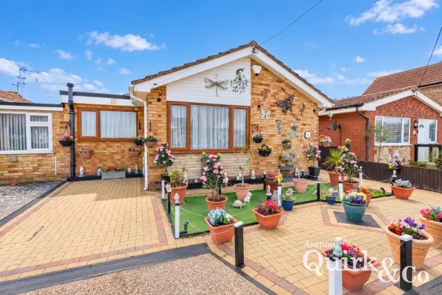 Miltsin Avenue, Canvey Island, SS8, photo 1