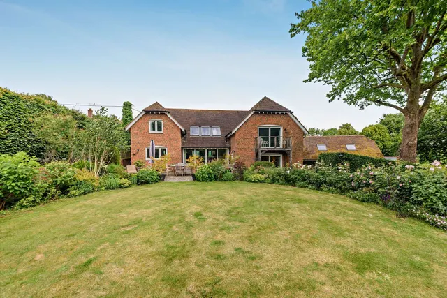 Photo 2 — Penton Mewsey, Andover, Hampshire, SP11 0RE