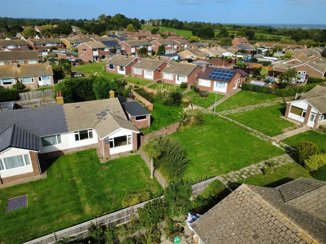 St. Johns Drive, Westham, BN24, photo 3