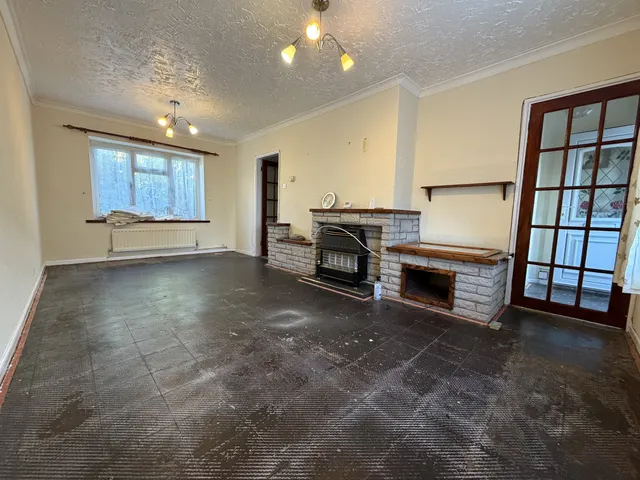Longwood Road, Rednal, B45, photo 2