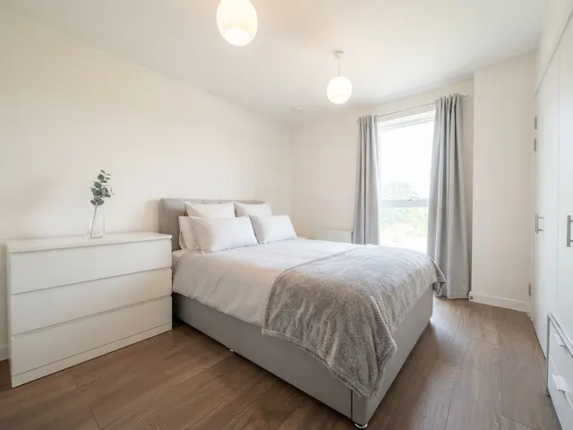 Larner Road, Erith, DA8, photo 2